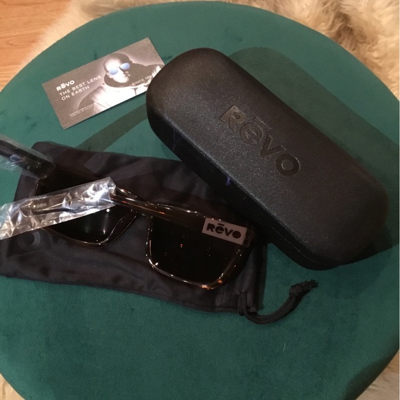 Revo Brown Horn Sunglasses - Picture 3 of 10